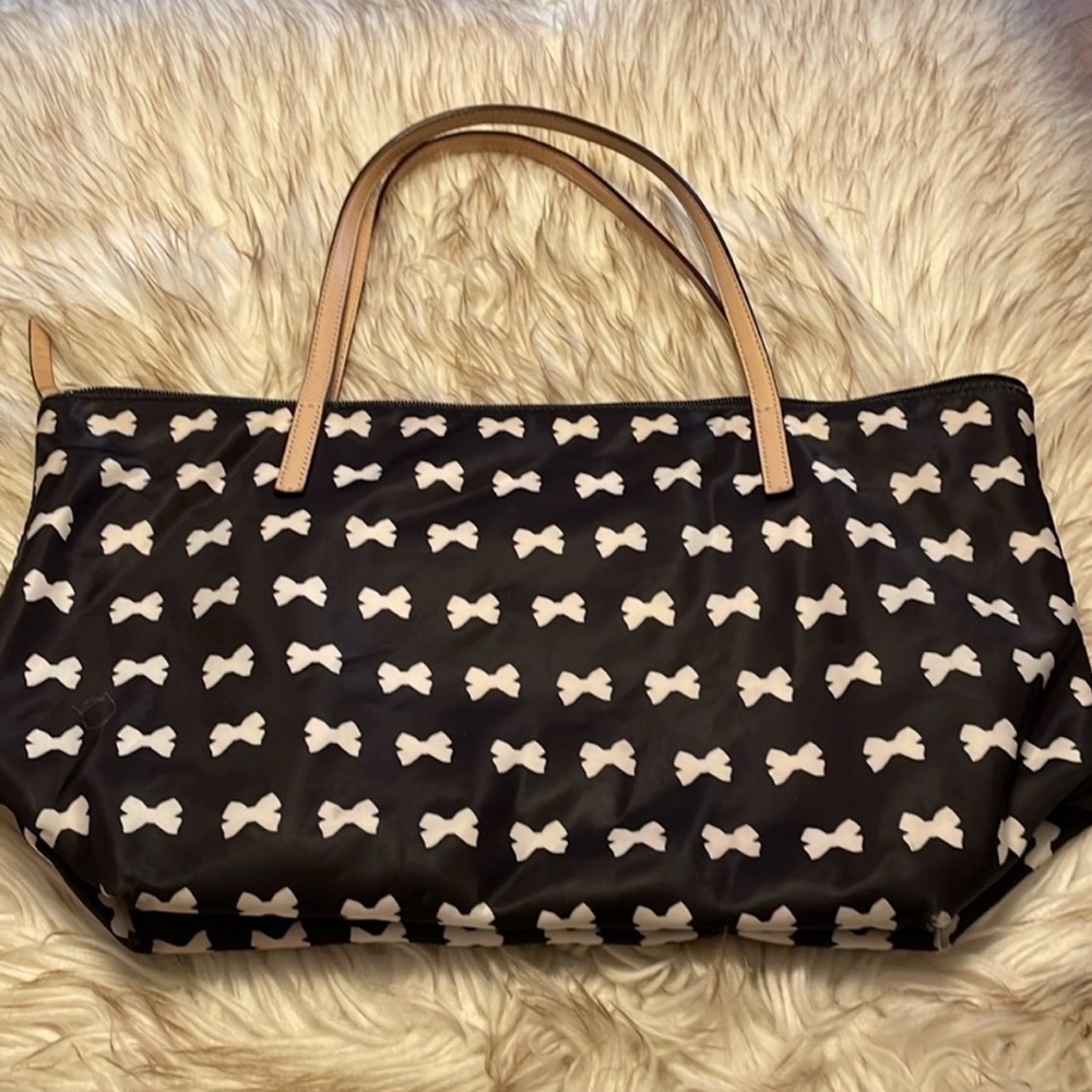 Kate Spade Black and White Bow Tote - Picture 2 of 7